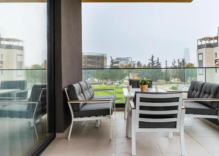Aoki 3-bedroom Luxury Apartamento *